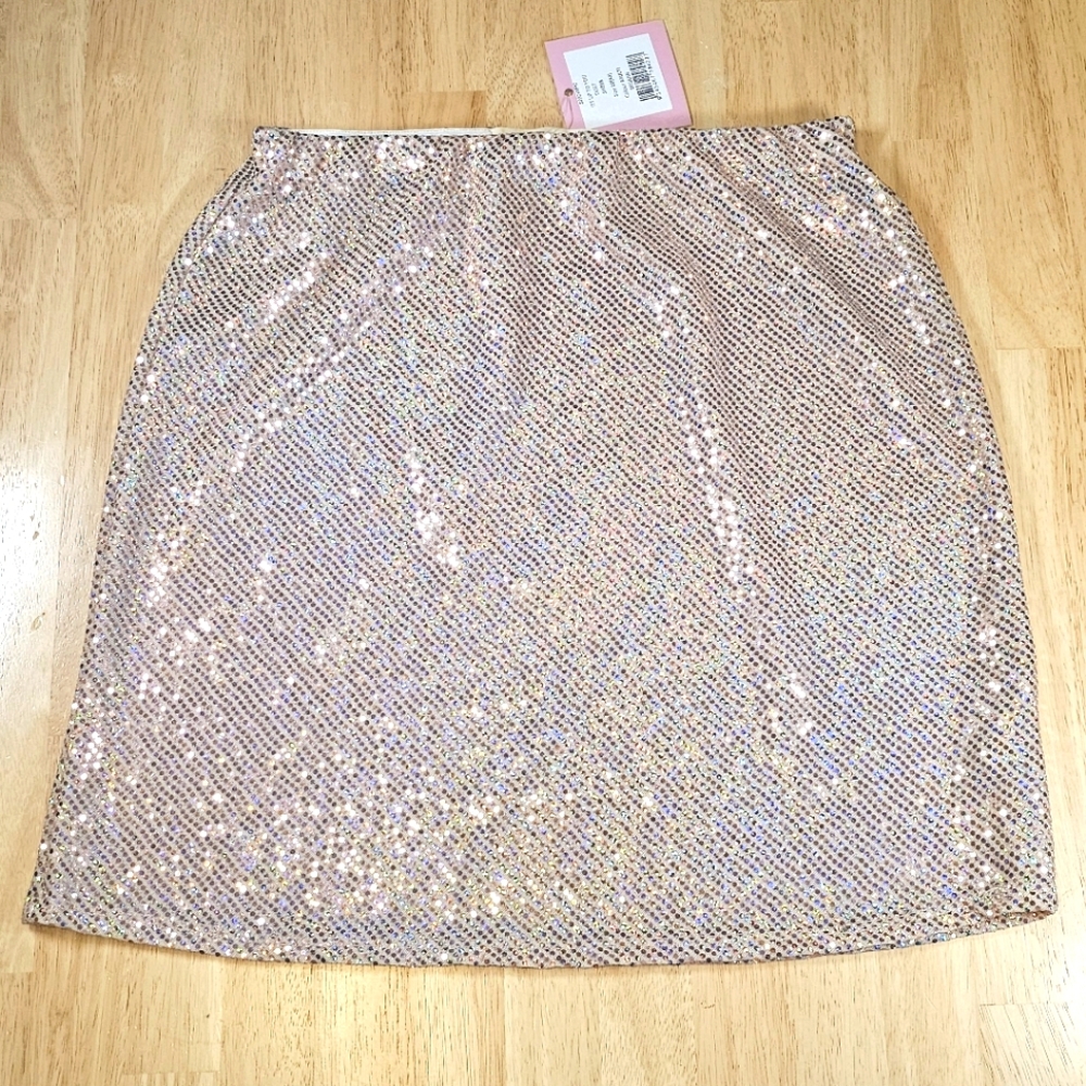 NWT✨️Stretchy Sequin Skirt